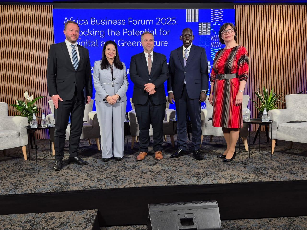 Madame La ministre a participé, le 27 mai 2025, à une séance de dialogue ministériel en marge l'Africa Business Forum 2025 à Tallinn, sous le thème : « Libérer le potentiel d'un avenir numérique et vert ».