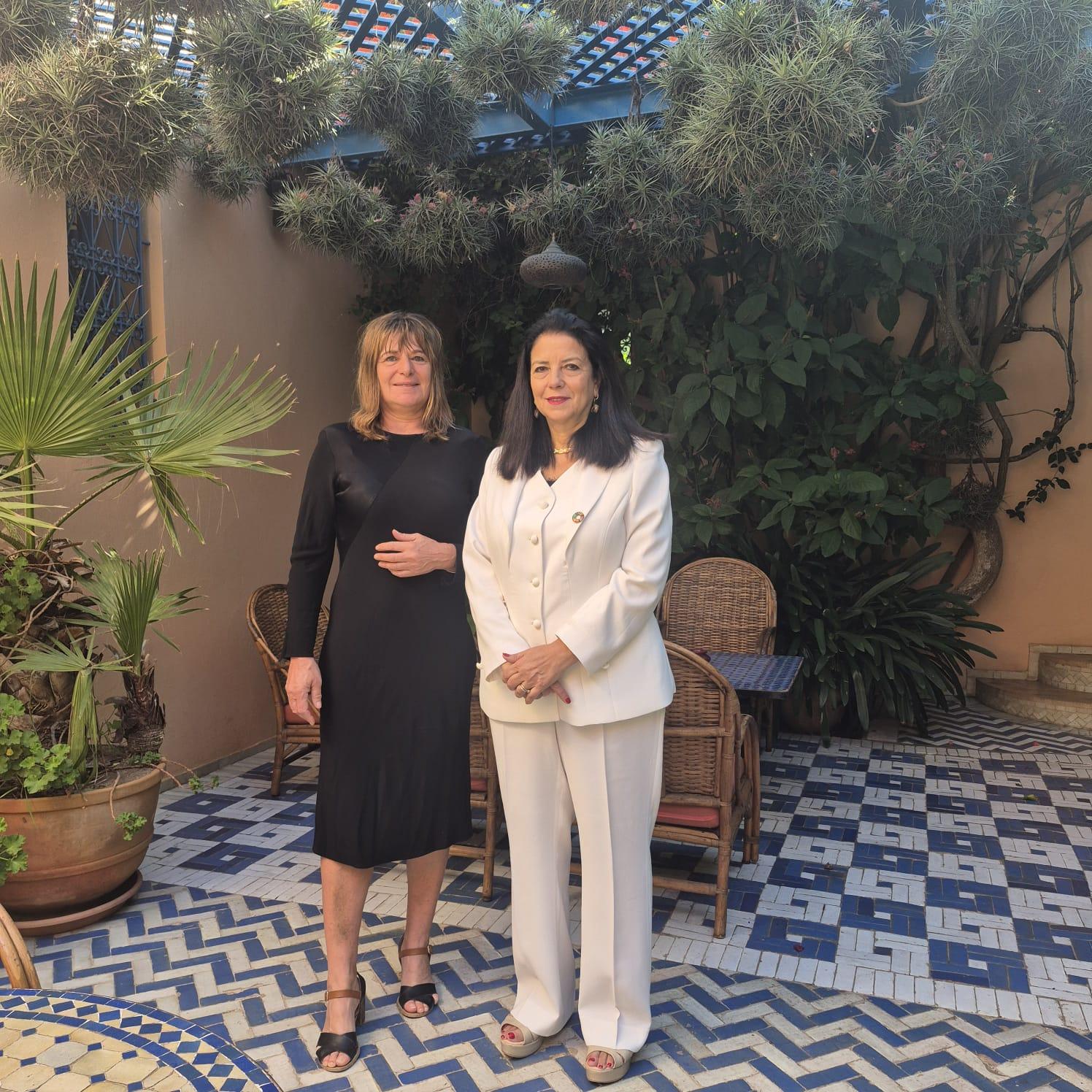 Madame la Ministre a rencontré Madame Veronique Ventos, CEO de NukkAI, pour un échange approfondi sur les modèles de langage et l’importance de la connaissance de fond dans la construction d’un apprentissage performant et responsable.