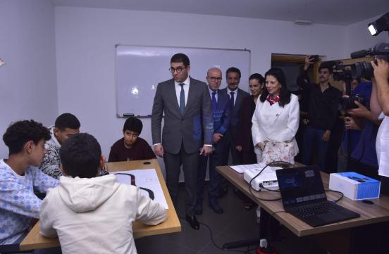 Lancement du programme national de formation au numérique et à l’intelligence artificielle au profit des enfants