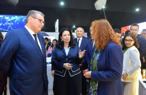 Monsieur le Premier Ministre Aziz Akhnoush et Madame la Ministre Amal Al-Falah Al-Sagroshny, accompagnée d'un certain nombre de ministres et d'autres personnalités, ont fait un tour de terrain du « Gitex Africa Maroc 2026 », organisé à Marrakech.