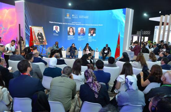 Dans le cadre de la 4ème édition de l'exposition "GETEX Afrique Maroc 2026", Mme la Ministre a participé à une session intitulée : "Souveraineté numérique et innovation partagée : vers le modèle de gouvernance euro-africaine".